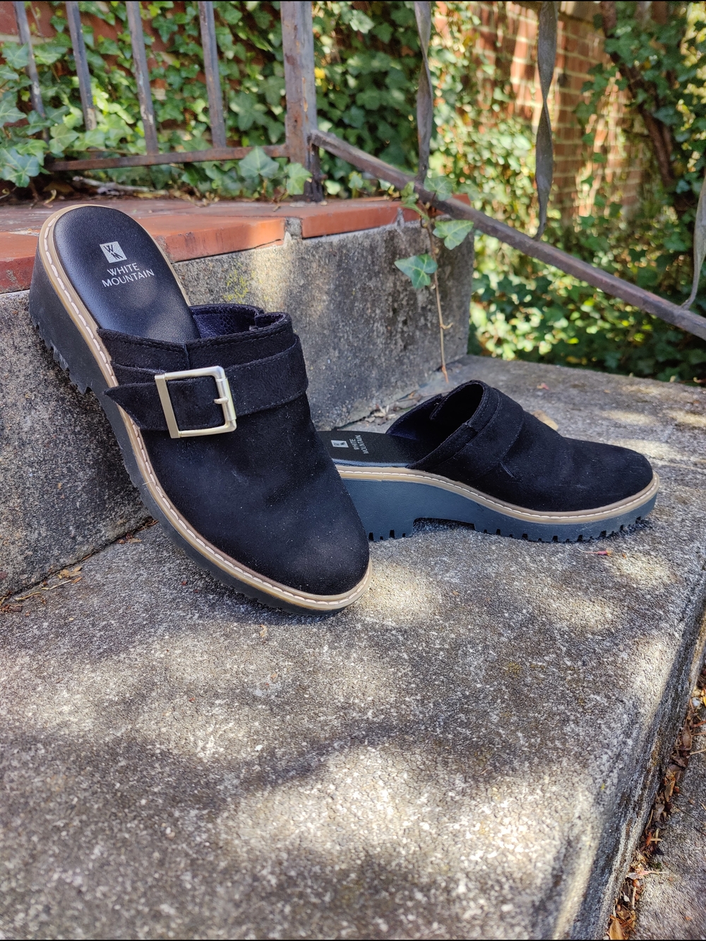 White Mountain Women's Black Suede Lug Sole Slip-On Shoes